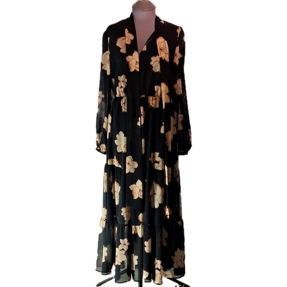 Who What Wear Size M Long Sleeve Light Floral Maxi Dress Cottagecore